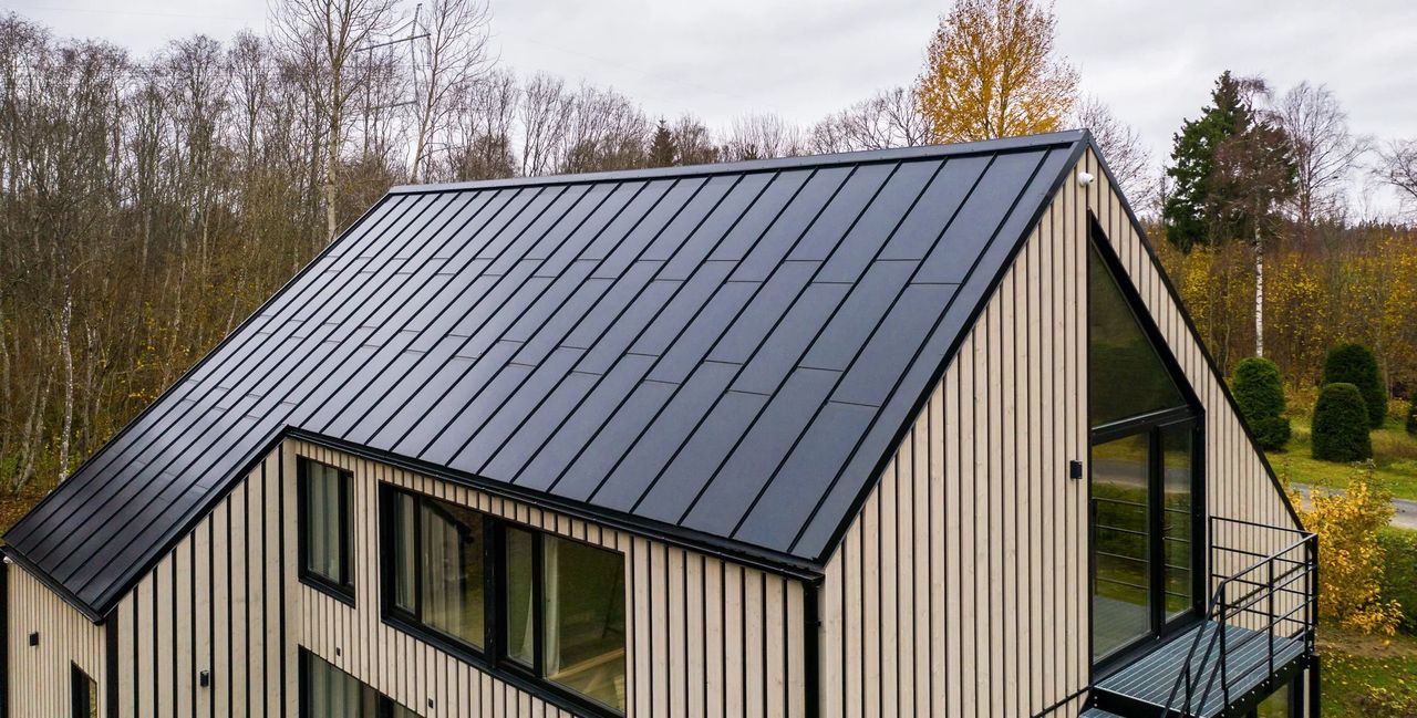 Roofit.Solar solar roof on the Ürduma Brewery in Estonia